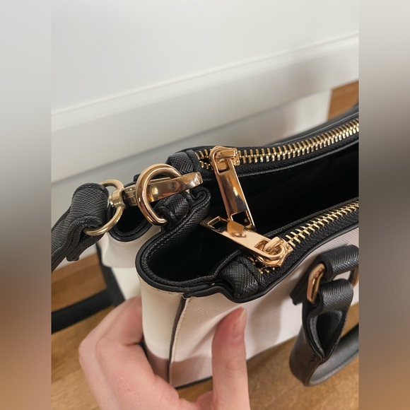 5/$50 🌷🌼🌿 CALL IT SPRING Large Crossbody Purse - Picture 12 of 15